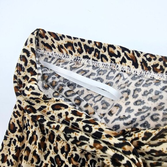 Leopard Print Women's asymmetrical skirt, Size Small, Shein - Picture 9 of 15